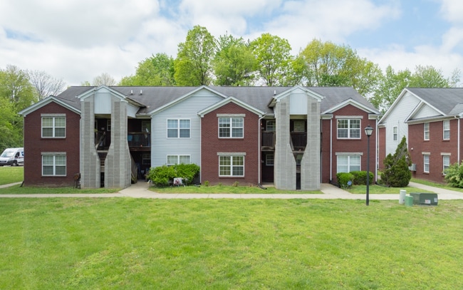 Nichols Meadows - Nichols Meadows Apartments