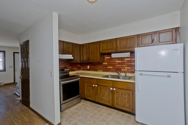 Photo - 236 State St Unit 236