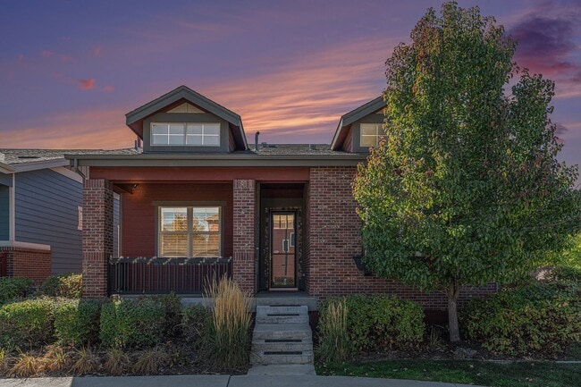 Building Photo - 3 bed/3 bath Amazing House close to Stanle...