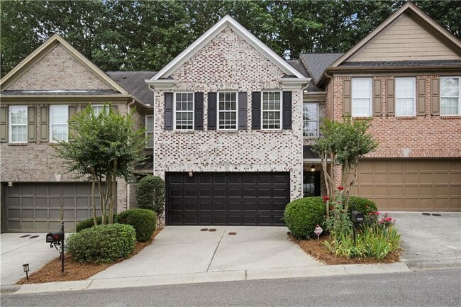Photo - 720 Surrey Park Pl SE