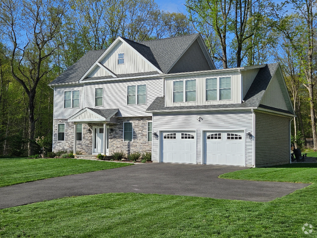 Building Photo - 25 Meridian Ridge Dr Rental