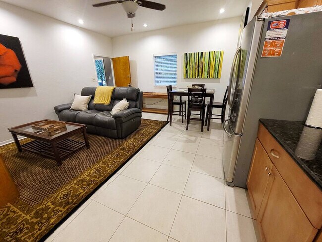 Photo - 408 NW 5th Ave Unidad ID1359092P