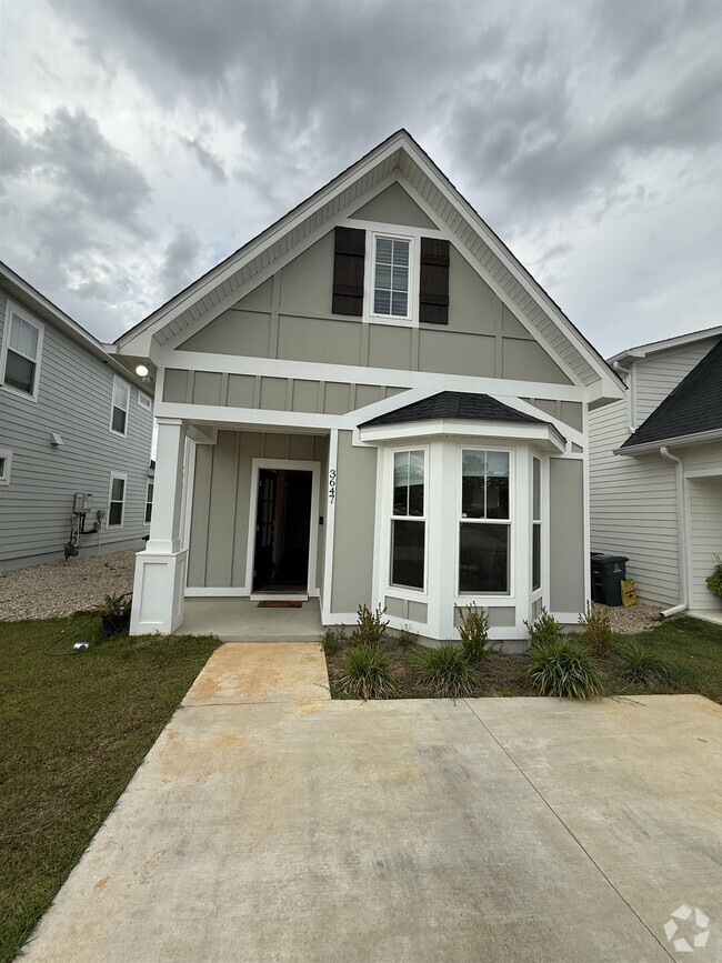 Building Photo - 3647 Meadow Hill Rd Rental