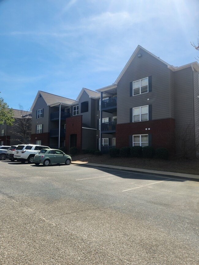 Building Photo - The Edge Condos Unit 7
