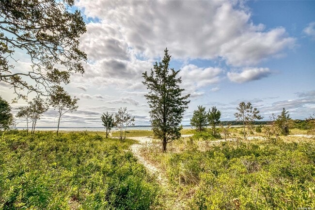 1695 Sterling Woods Rd