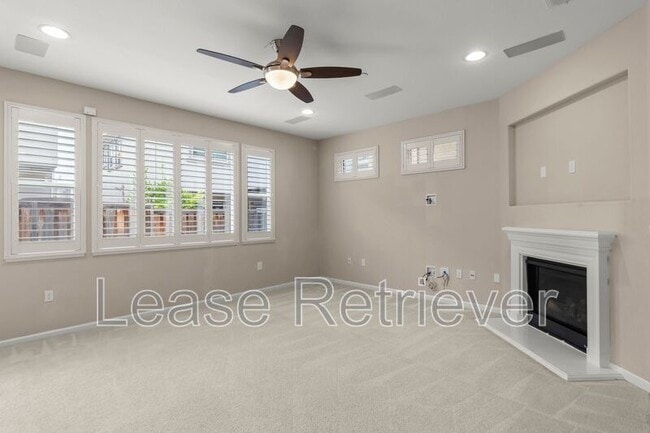 2631 Clarita Dr