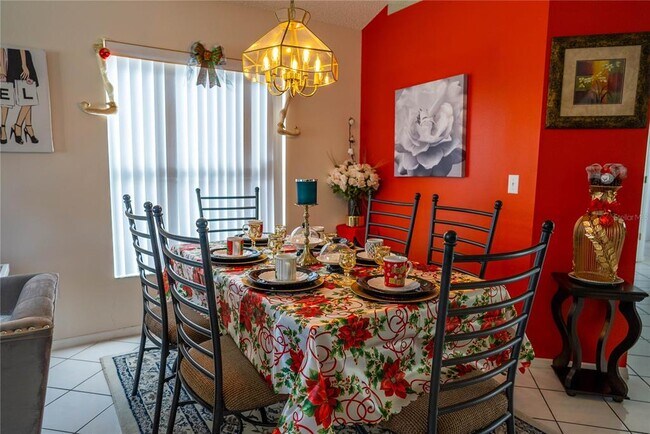 Photo - 2703 Chatham Cir