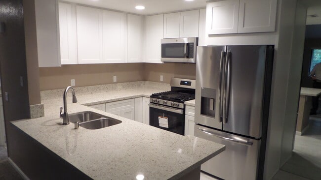 Building Photo - 31200 Landau Blvd Unit #2406 Rental