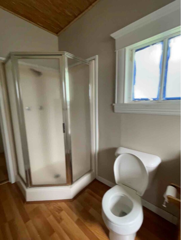 Photo - 210 E Hackberry St