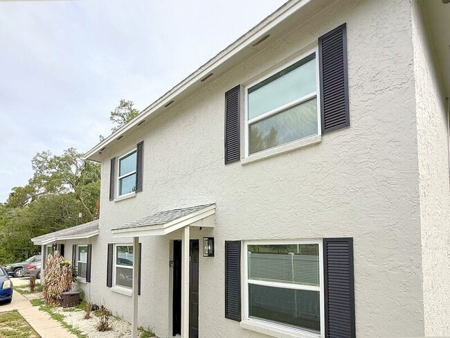 Photo - 11705 North Dr