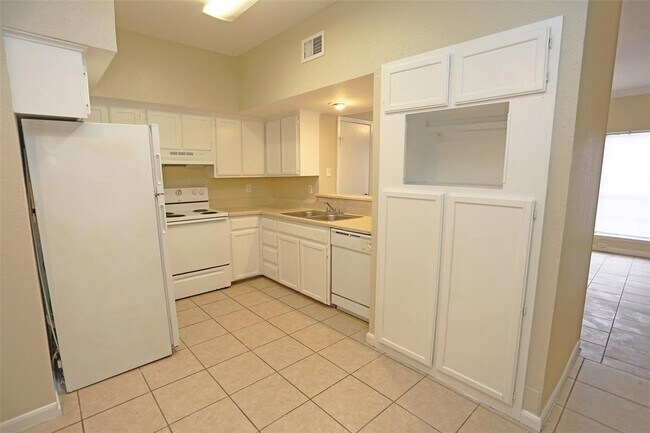 Photo - 8646 Village of Fondren Unit 8646