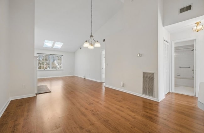 Photo - 20 Alexandria Way