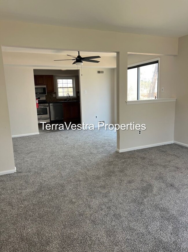 Photo - 23 Spar Dr Unit A