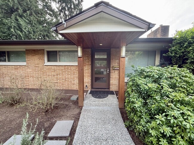 Photo - Charming 4-Bedroom Rental in the Heart of Downtown Bothell!