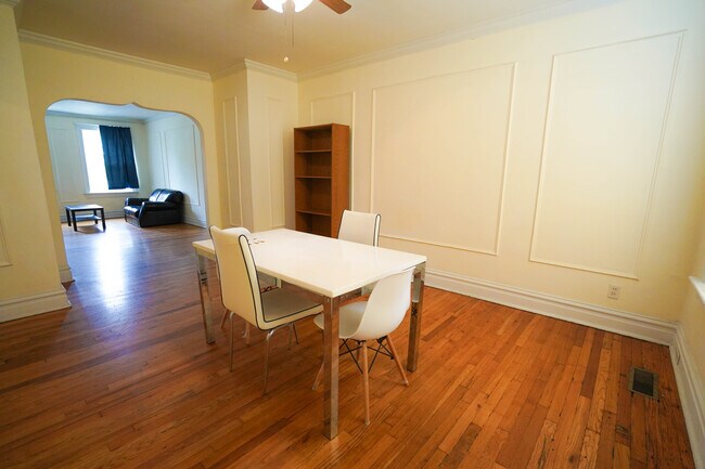 Photo - 724 Heman Ave