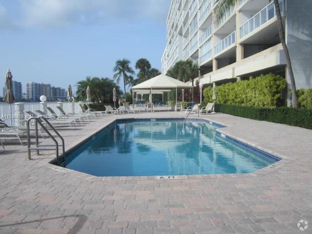 Building Photo - 17700 N Bay Rd Unit 1010 Rental