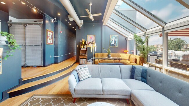 Photo - 1445 Church St NW