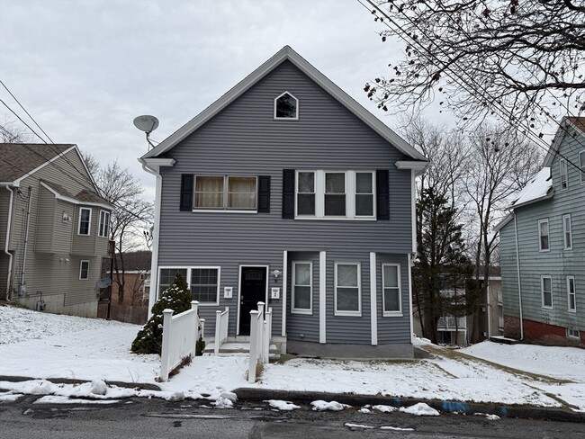 Building Photo - 8 Beckman St Unit 2