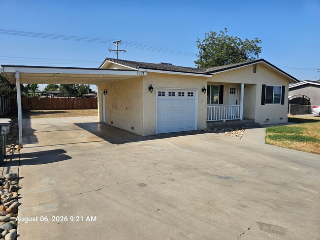 Photo - 1553 E Stockham Ave