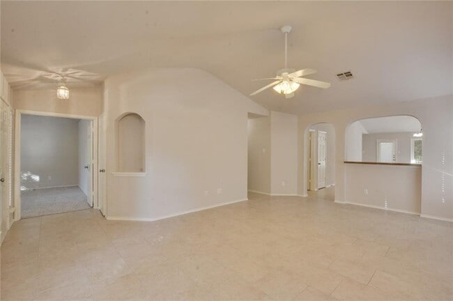 Photo - 1021 Rawhide Trl