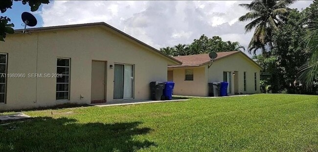 Photo - 2511 Hayes St