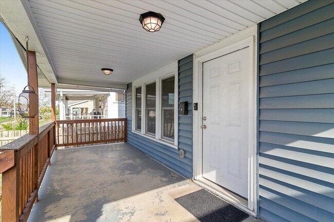 Photo - 866 E Starr Ave