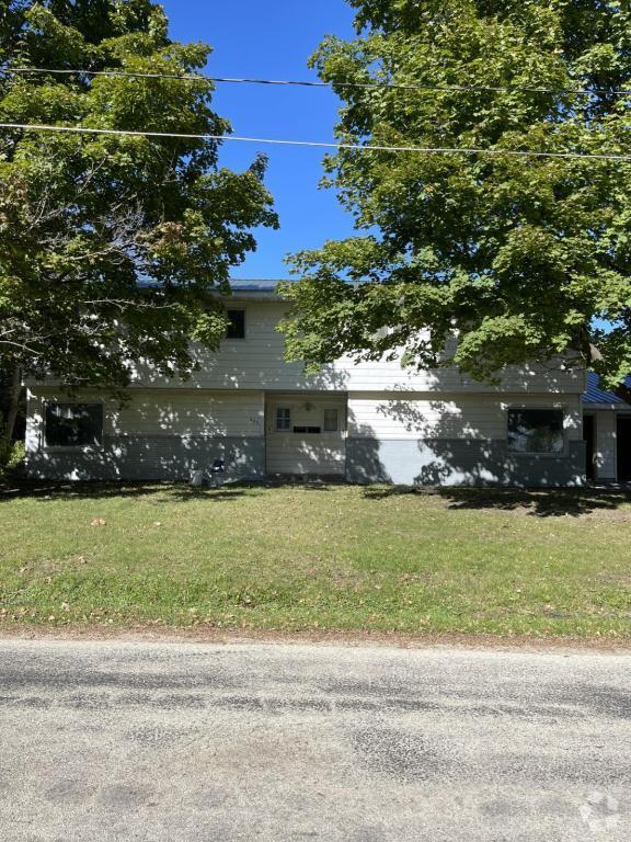Building Photo - 205 9th St NE Rental