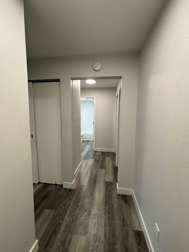 Photo - 2715 Center St Unit B