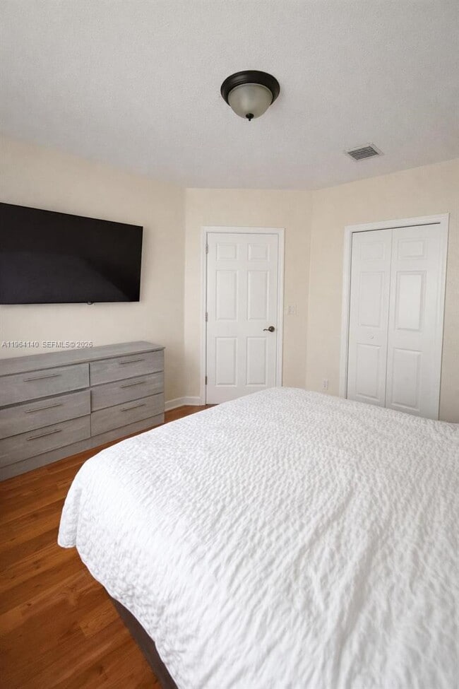 Photo - 5724 NW 112th Pl