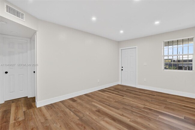 Photo - 4801 NW 33rd Ave Unit 4801