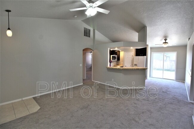 Photo - 3300 N Elmstone Ave