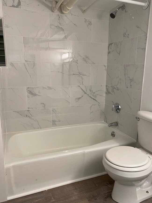 Photo - 1504 Commonwealth Ave Unidad 10G Rental