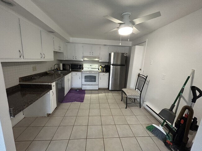 Photo - 89 Pleasant St