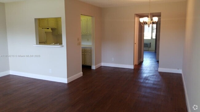 Building Photo - 134 Windsor E Unit 134 Rental
