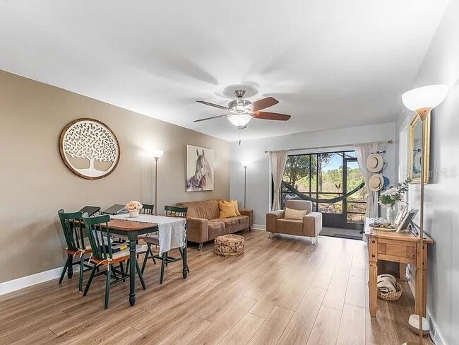 Photo - 109 Meadow Ln