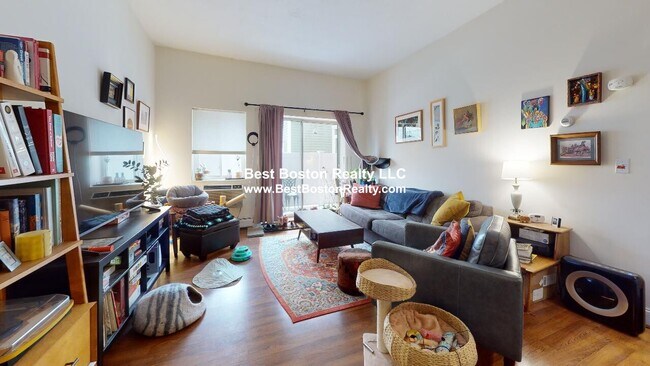 Photo - 50 Craigie St Unit 3