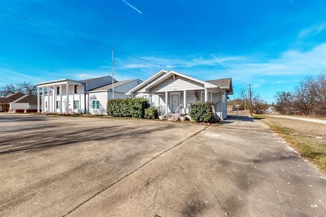 Photo - 407 W Main St