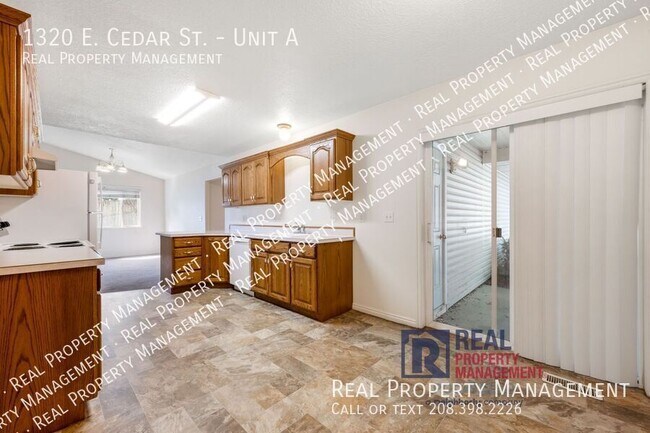 Photo - 1320 E Cedar St Unit A