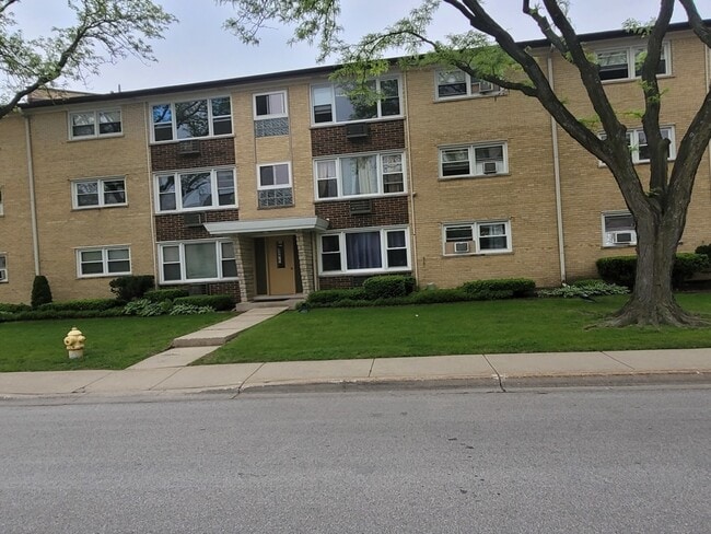 Building Photo - 9275 Noel St Unit C3 Rental