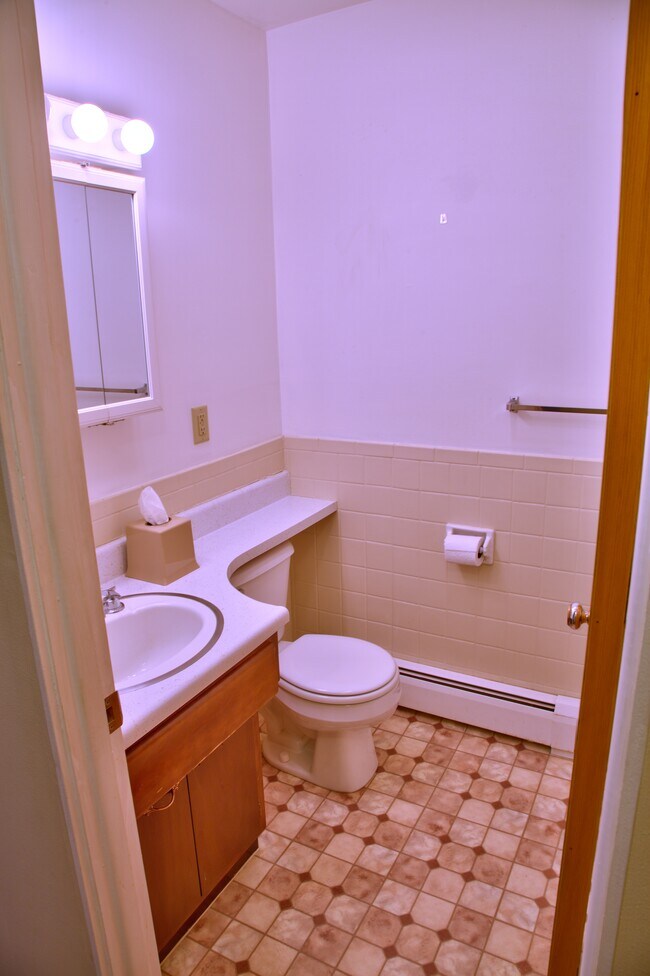 223 W Ridge St Unit 4B
