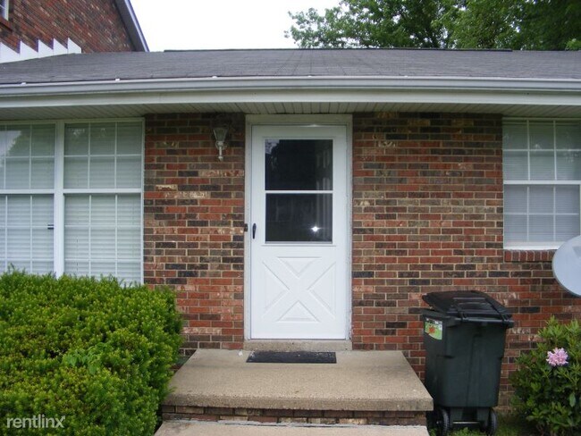 Photo - 2738 Darlington Rd