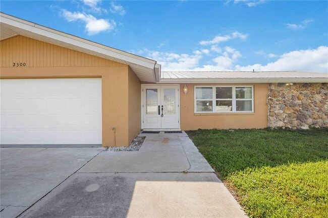 Photo - 2300 Harbour Dr