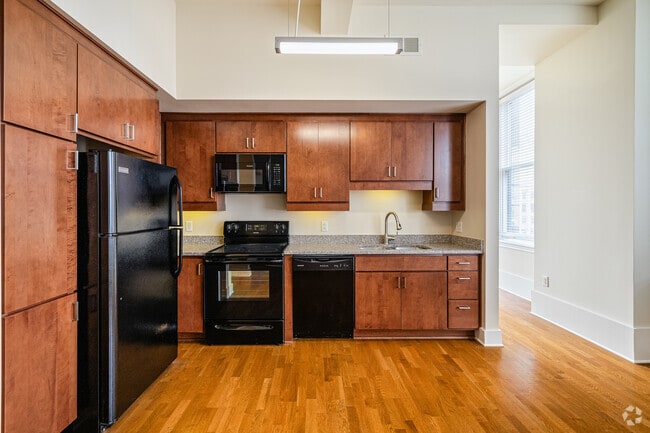 1BR, 1BA - 505SF - Kitchen