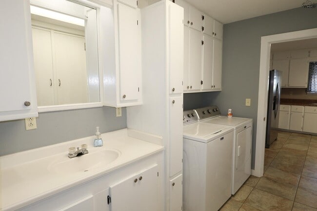 Photo - 288-288 W Jentsch Rd