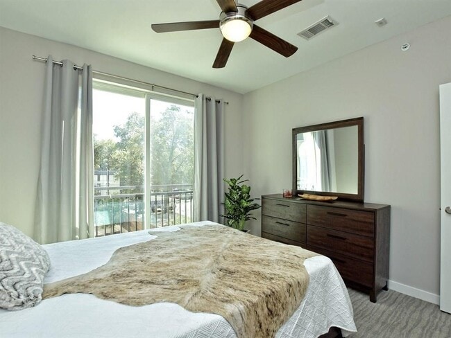 Photo - 1900 Barton Springs Rd Unidad 4017