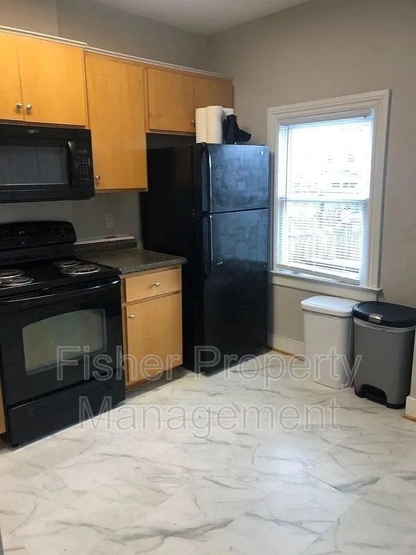 Photo - 605 N 30th St