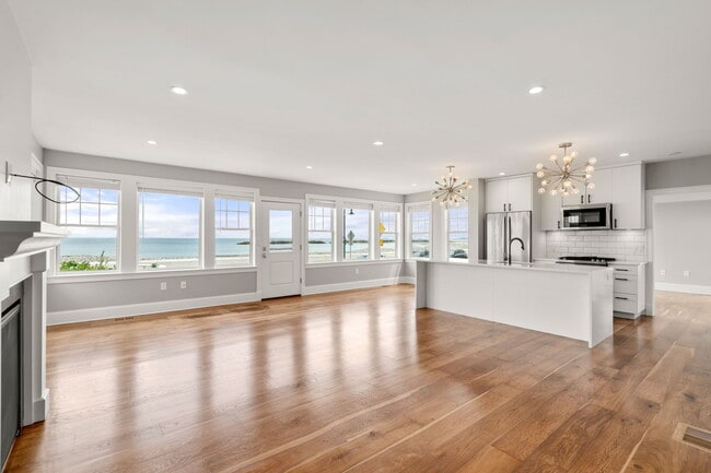 Photo - 176 Winthrop Shore Dr Unit 1