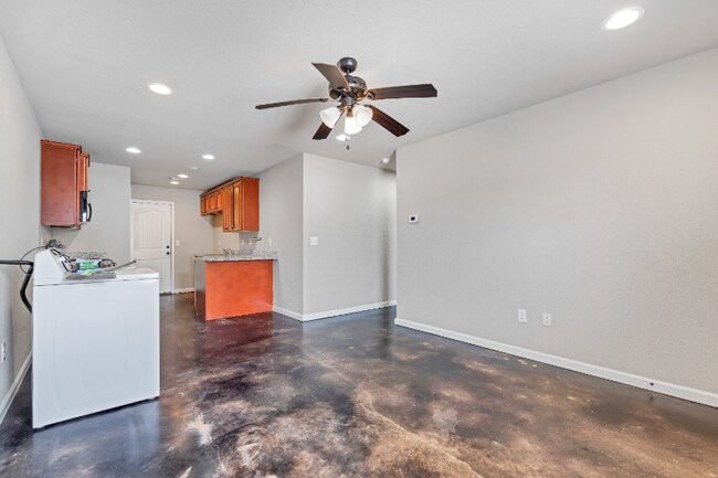 Photo - 19 Lawrence Rd 434 Unit 15