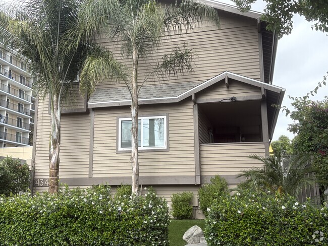 Building Photo - 434 N Oakland Ave Rental