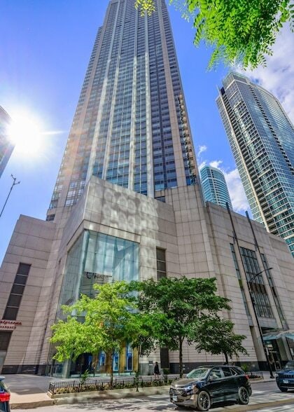 Building Photo - 512 N McClurg Ct Unit 1103